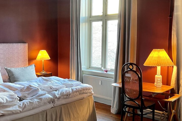 Room 21 of 35