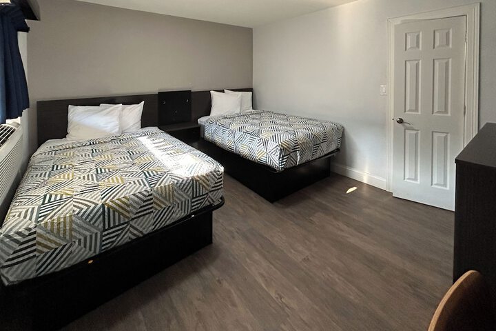 Room 5 of 19