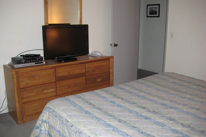 Room 6 of 54