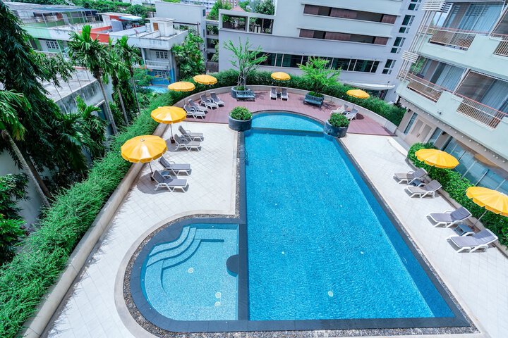 Pool 82 of 131
