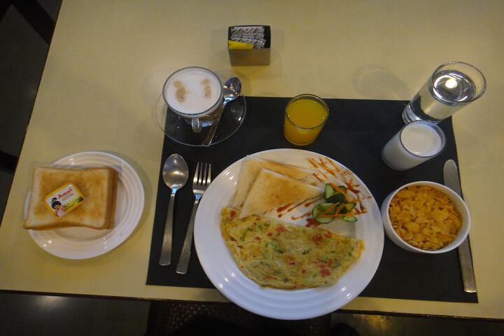 Breakfast meal