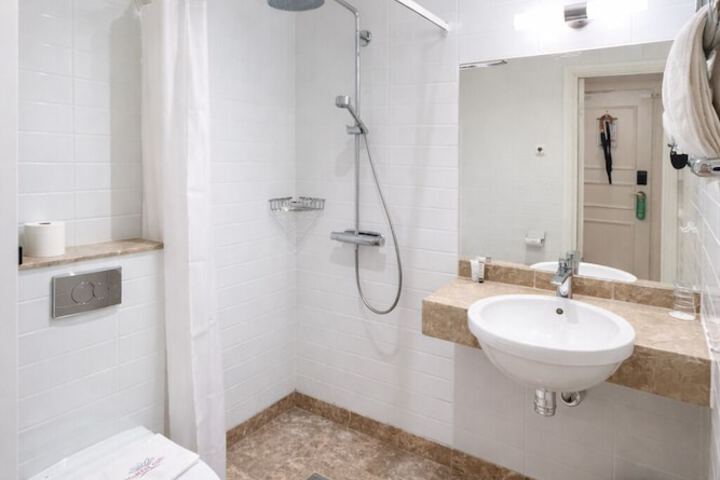 Bathroom Photo