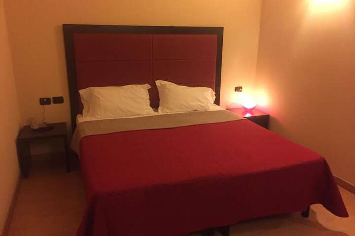 Room 19 of 46
