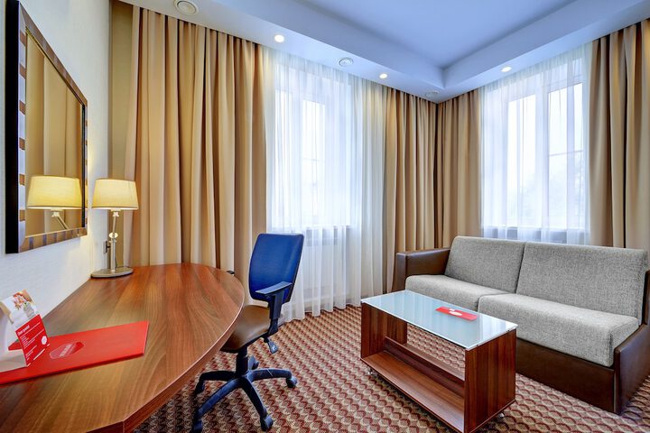 Room 15 of 63