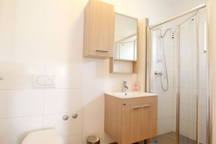 Room 44 of 65