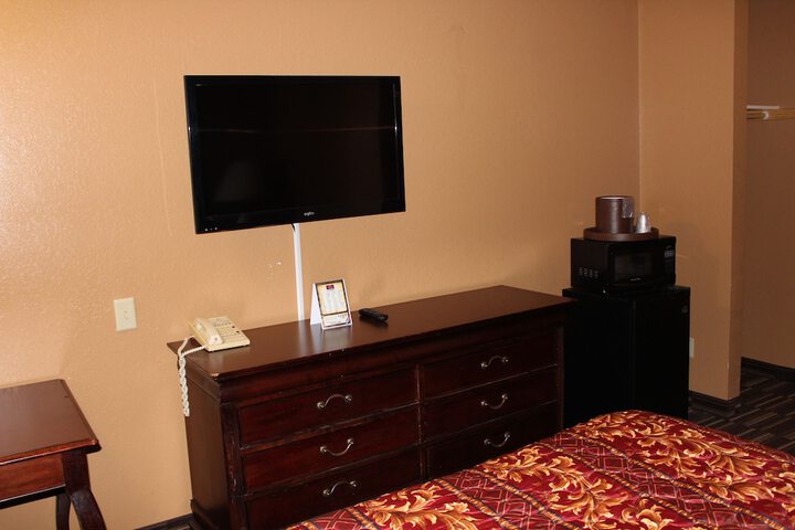 Standard | King Bed (6 of 20)