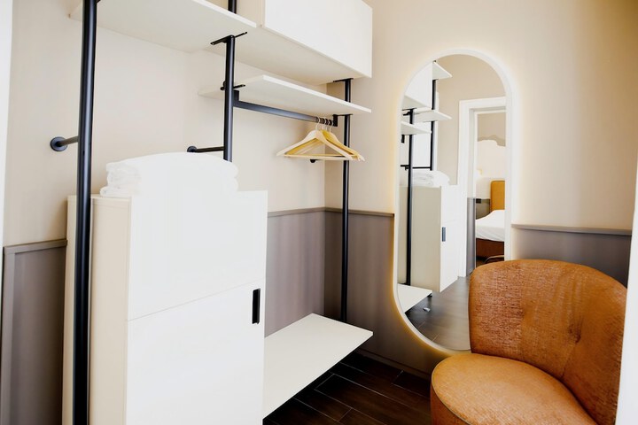 Room 35 of 55