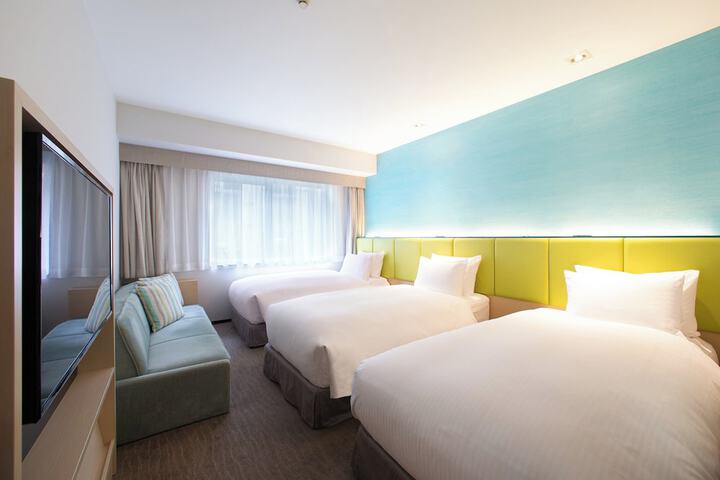 Room 15 of 37