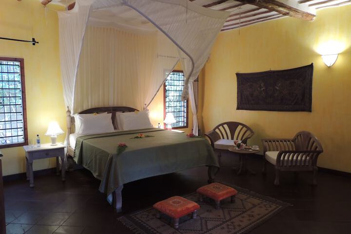 Room 9 of 50