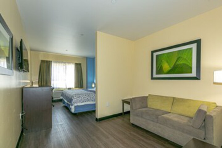 Room 34 of 75