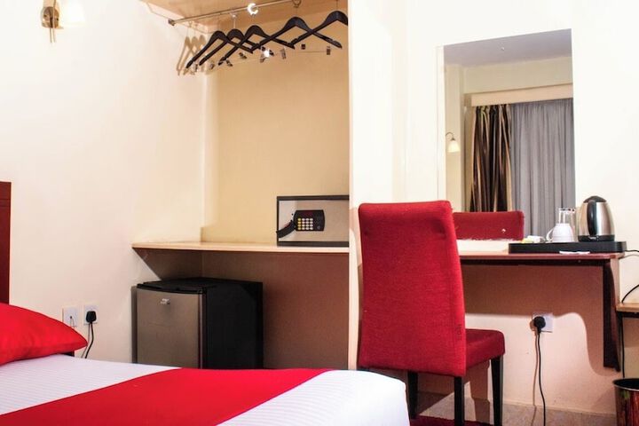 Room 21 of 52