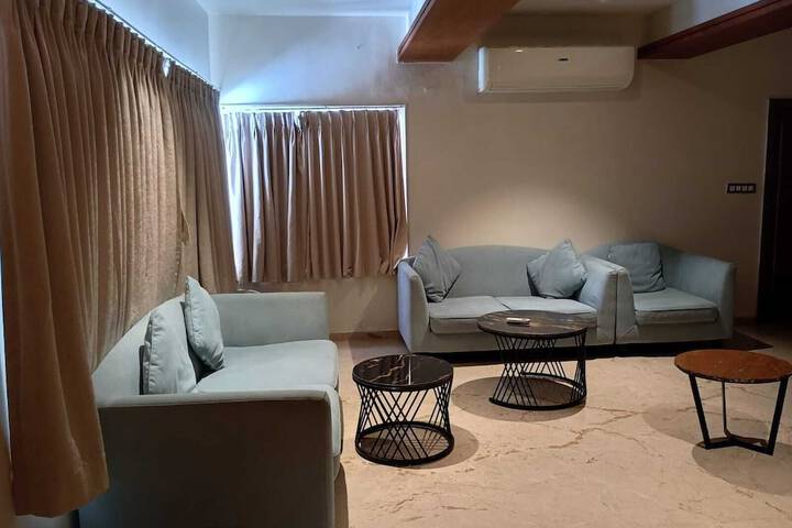 Room 12 of 22