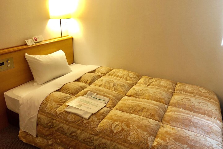 Room 6 of 20