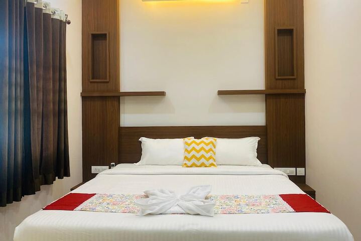 Room 6 of 34