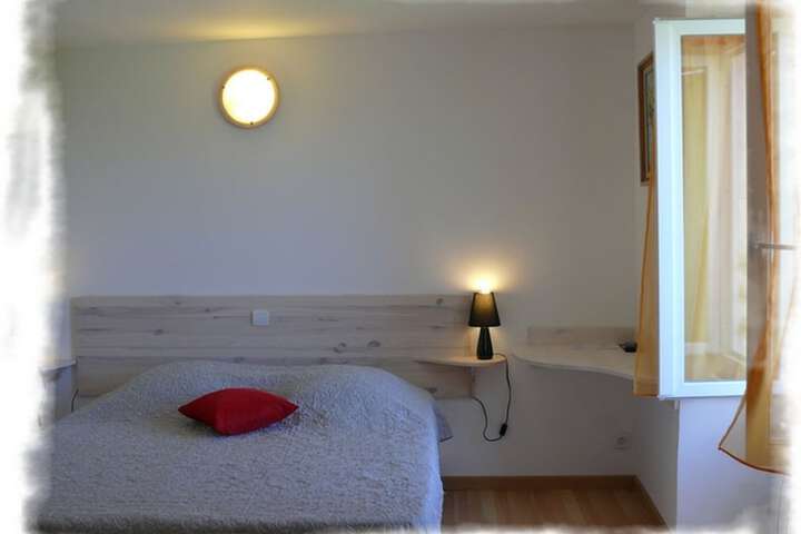 Room 3 of 35