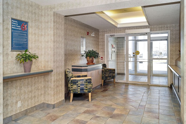 Hotel Interior 8 of 27