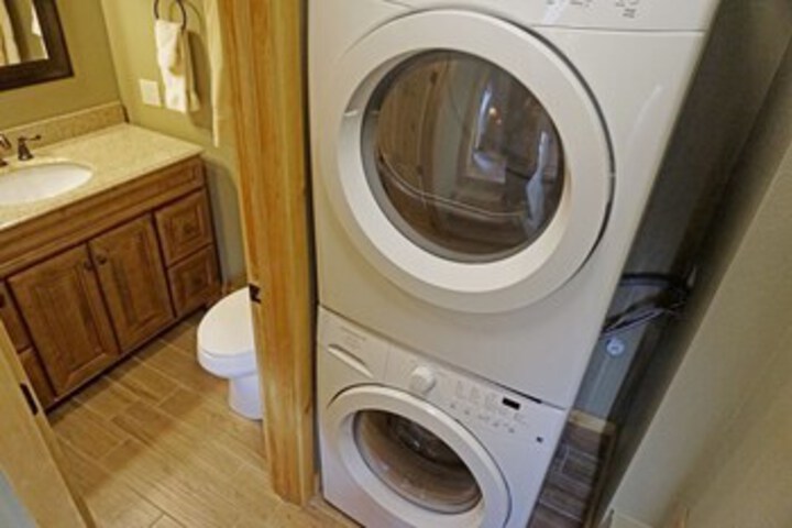 Laundry 10 of 33