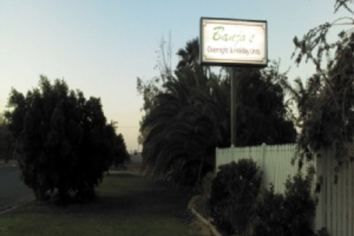 Hotel 9 of 228