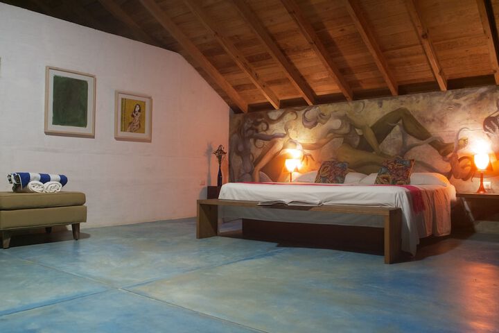 Room 28 of 125