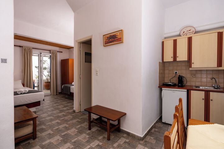Room 8 of 60