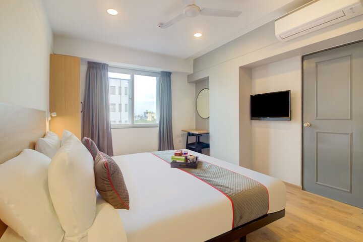 Room 27 of 40