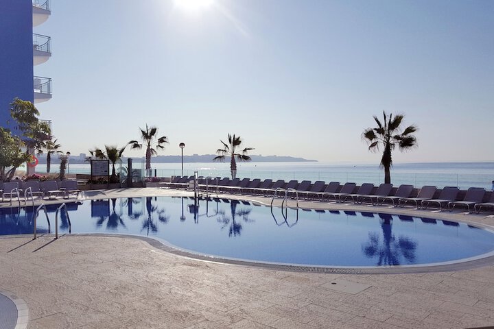 Pool 66 of 153