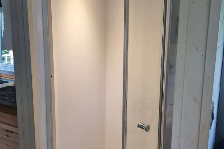 Room 7 of 11