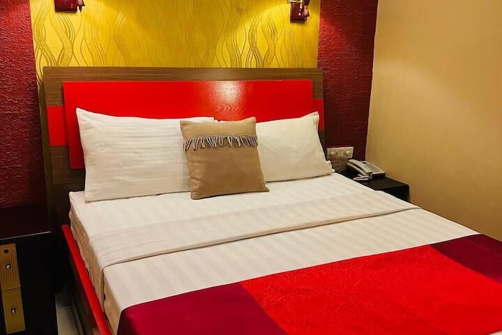Room 22 of 46