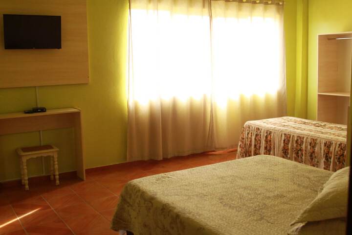 Room 4 of 4