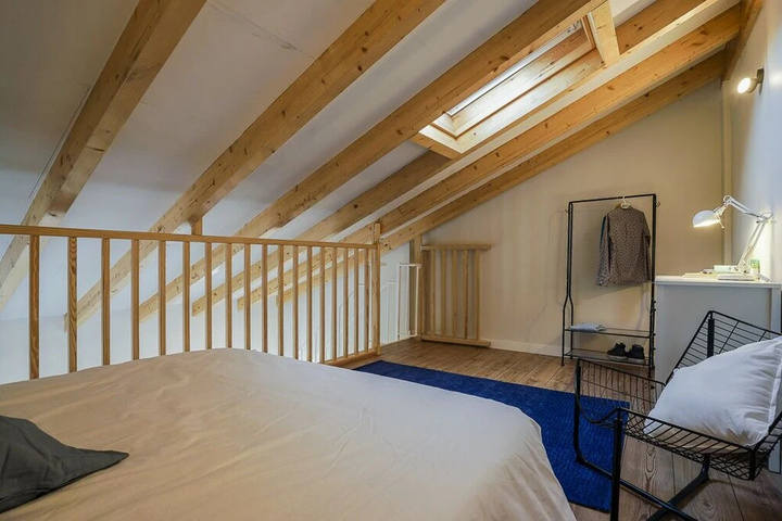 Room 5 of 15