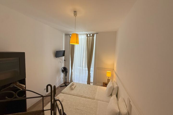Room 47 of 157
