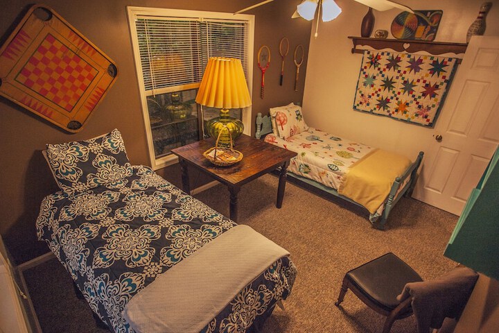 Room 17 of 137