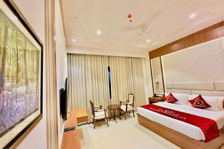 Room 35 of 46