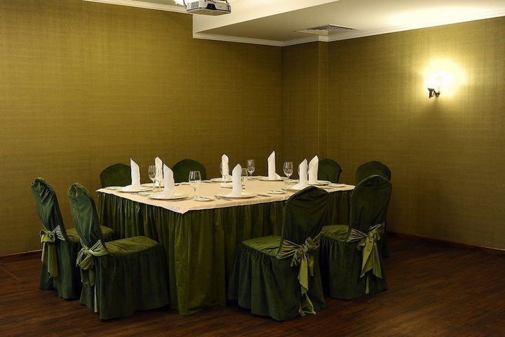 Ballroom/Hall 56 of 71