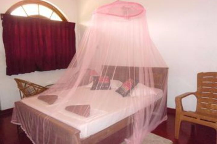 Room 9 of 20