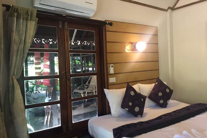 Room 28 of 54