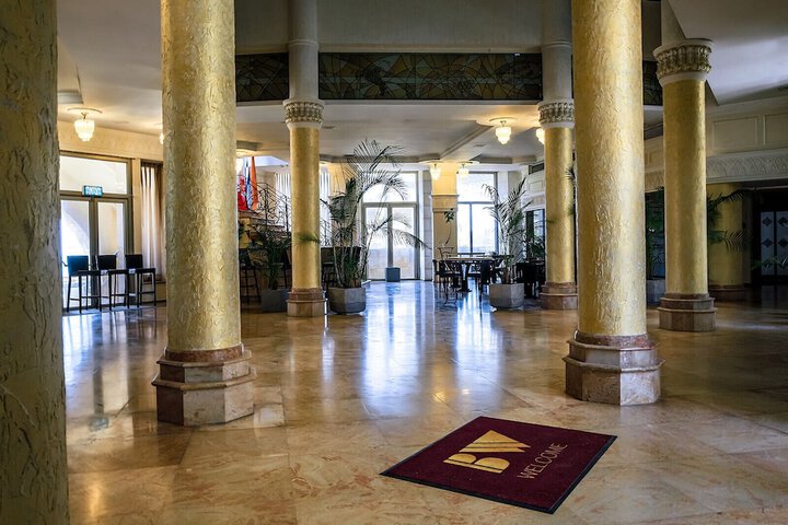 Hotel Interior 4 of 104