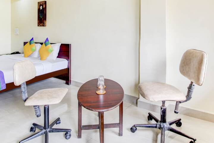 Room 10 of 20