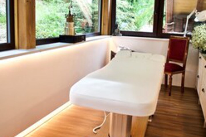 Spa 19 of 23