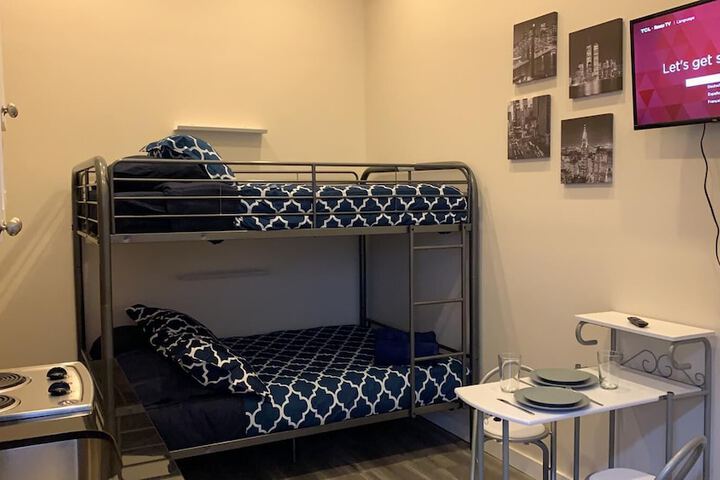 Room 151 of 214