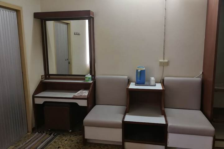 Room 14 of 34