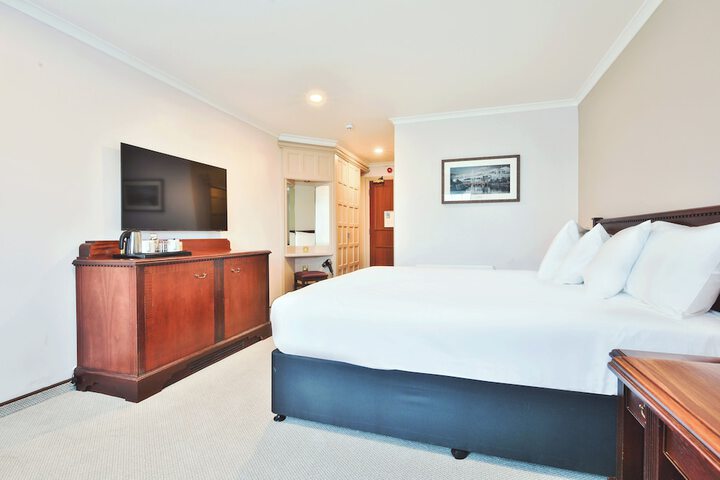 Room 54 of 110