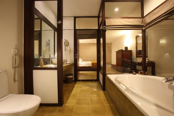 Bath Interior