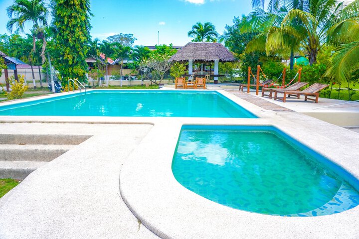 Pool 15 of 35