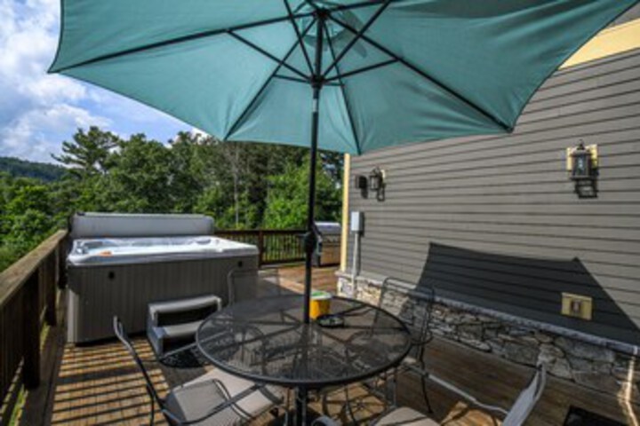 Terrace/Patio 3 of 41