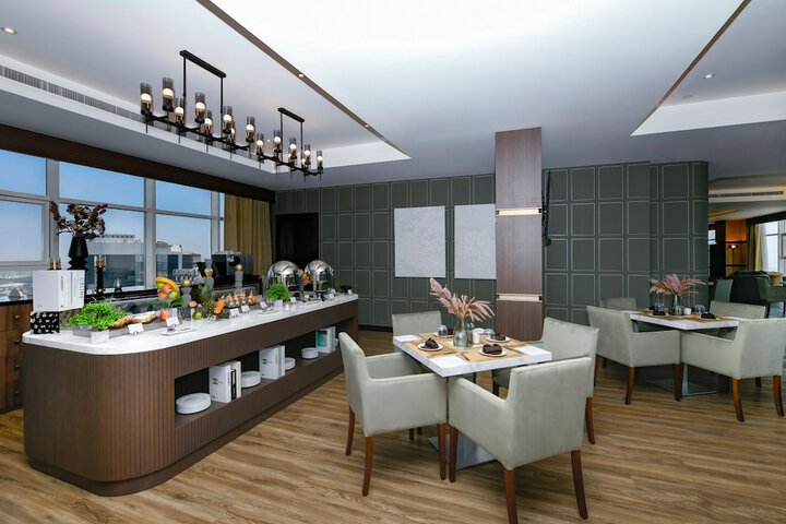 Room 32 of 114