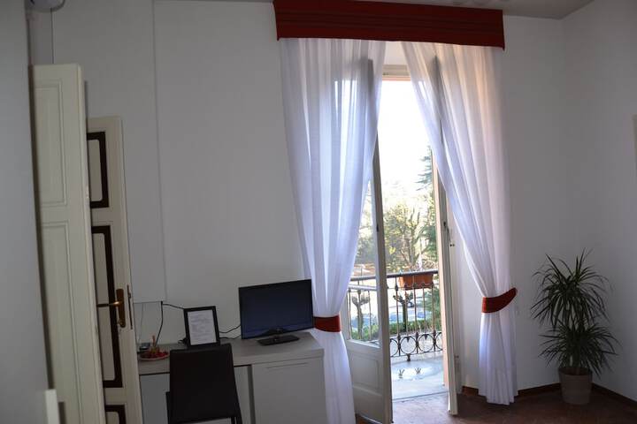Room 15 of 38