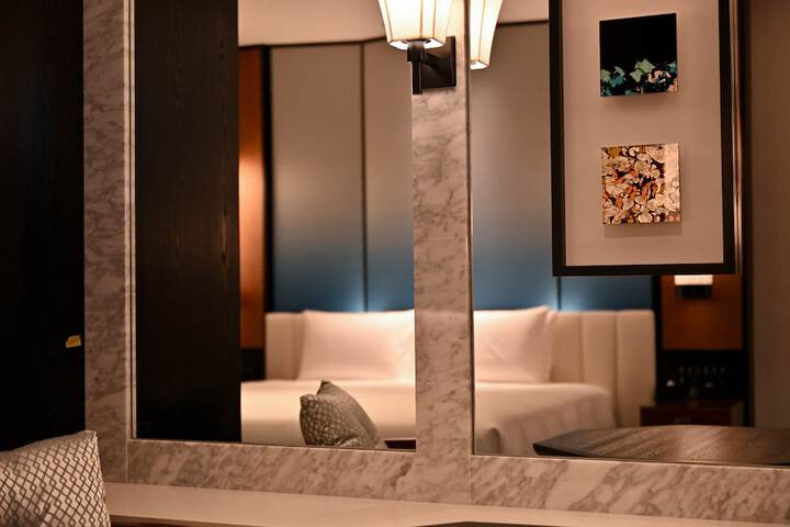Room 19 of 147