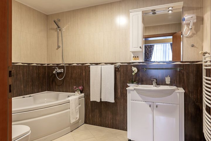Room 20 of 45