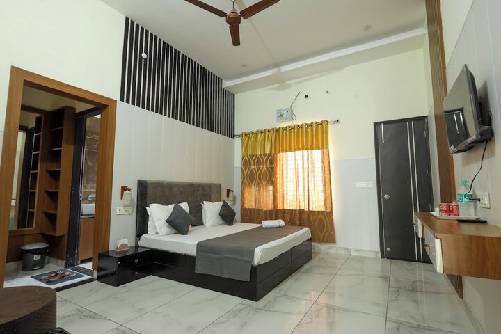 Room 7 of 45